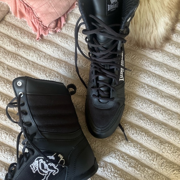 Women's Black Boxing Boots - Picture 4 of 5